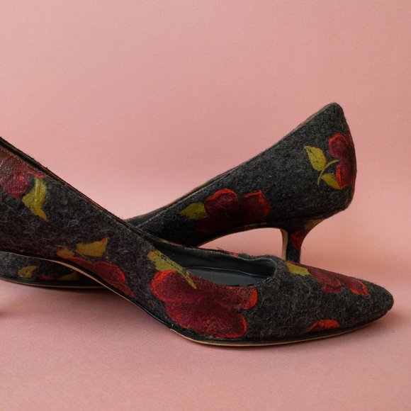 MANOLO BLAHNIK Grey Wool Low Kitten Heel Painted Rose Floral Red 36.5/6.5 - Picture 9 of 11